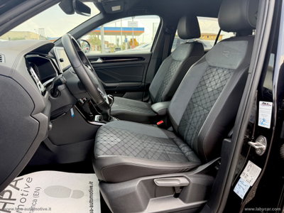 Volkswagen T-Roc 2.0 tdi R-Line 115cv (11)