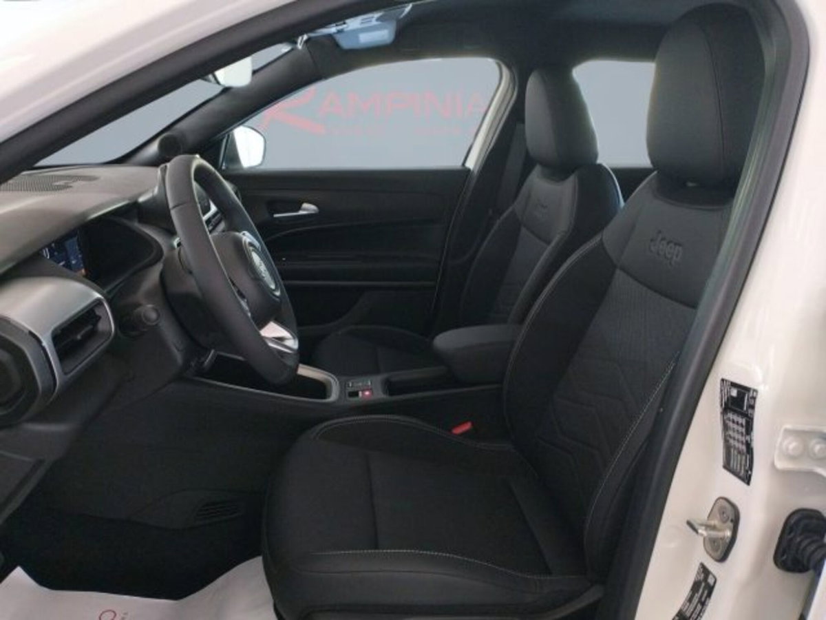 Jeep Avenger 1.2 turbo e-hybrid mhev Altitude fwd 110cv edct6 (15)