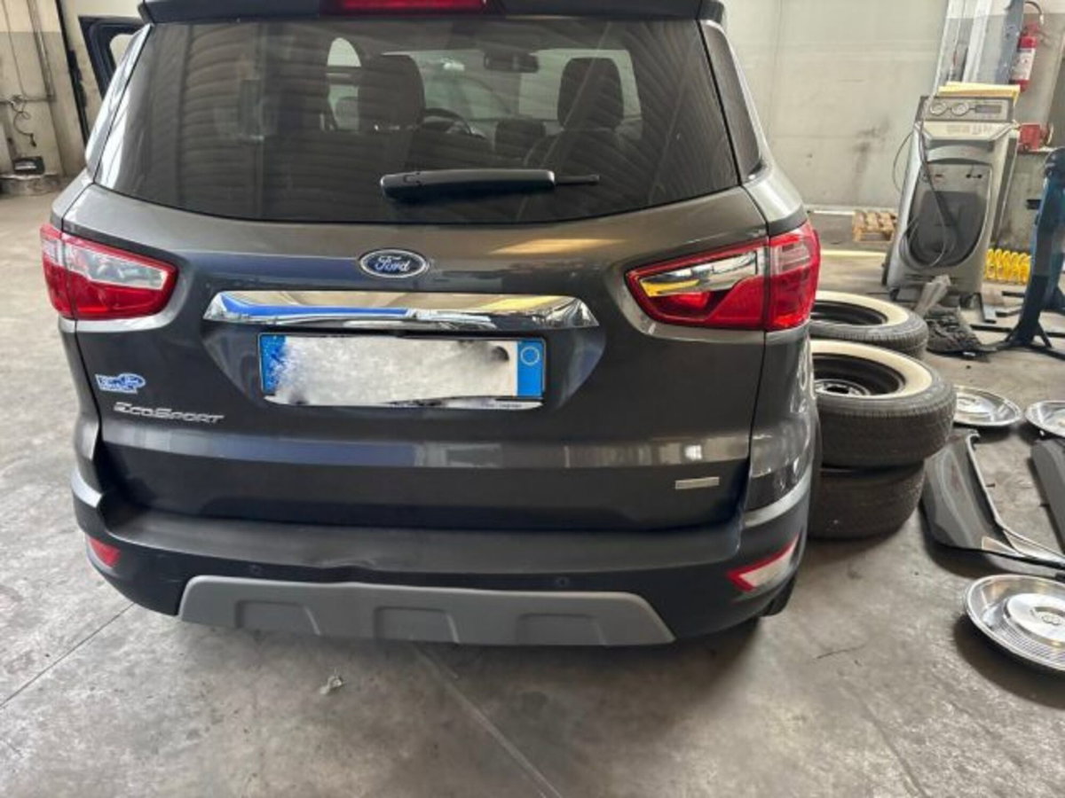 Ford EcoSport 1.0 EcoBoost 100 CV Business (4)