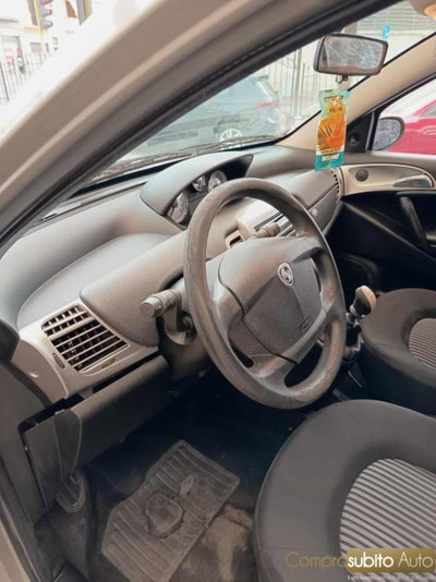 Lancia Ypsilon 1.2 Platino (15)
