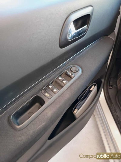 Peugeot 5008 1.6 HDi 112CV Business (13)