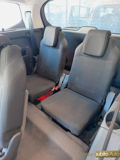 Peugeot 5008 1.6 HDi 112CV Business (20)