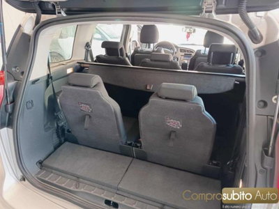 Peugeot 5008 1.6 HDi 112CV Business (9)