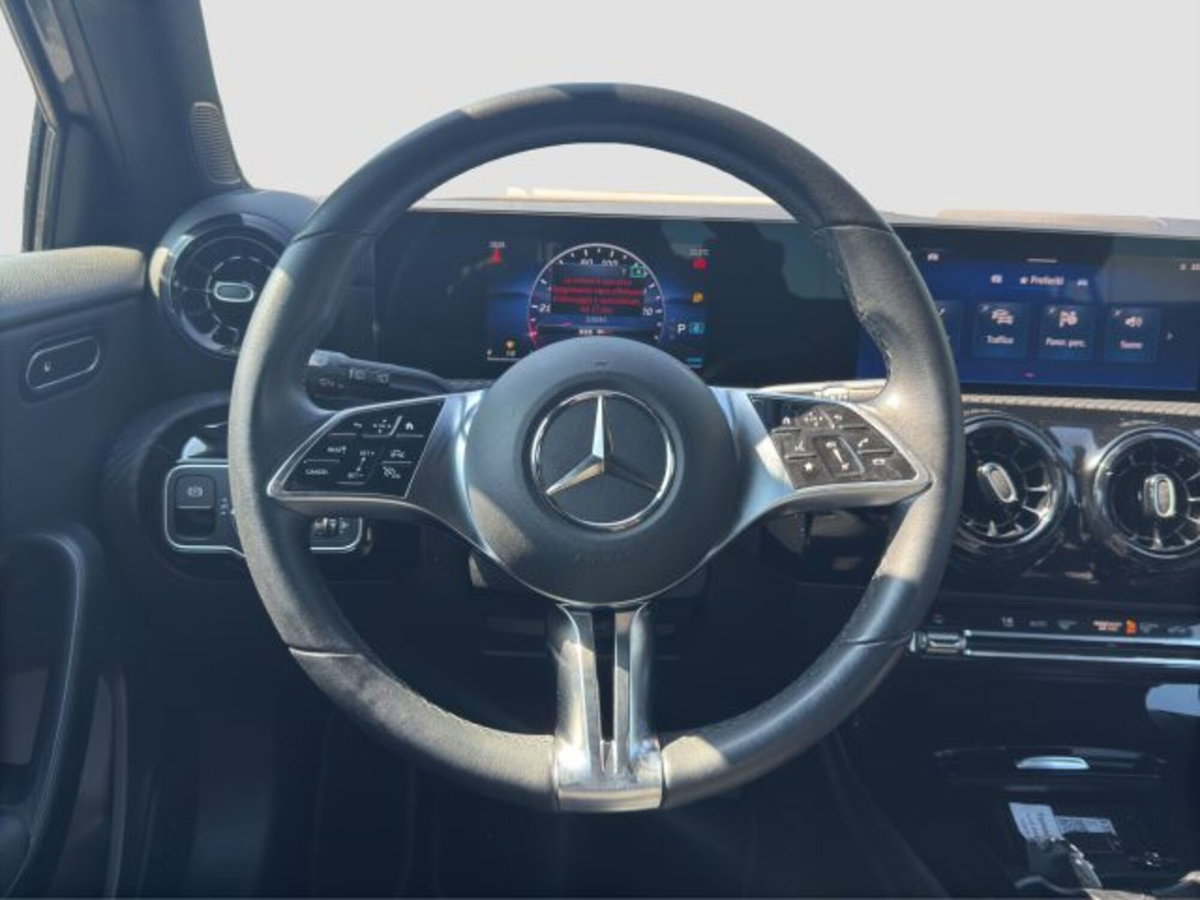 Mercedes-Benz Classe A 180 Automatic Executive (12)