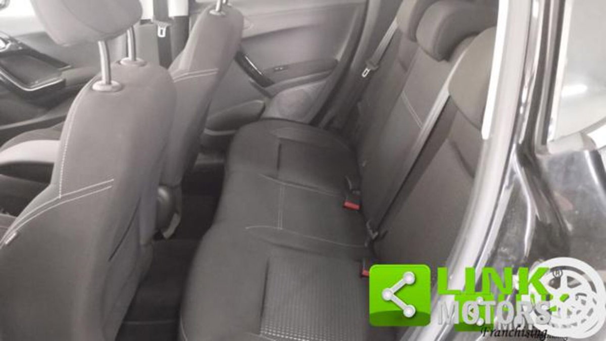 Peugeot 208 75 5 porte Allure (14)