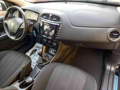 Lancia Delta 1.6 MJT DPF 105 CV Silver (14)
