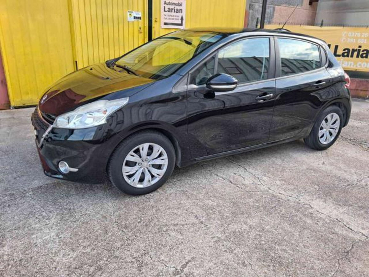 Peugeot 208 VTi 82 CV 5 porte Allure