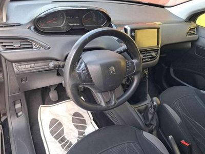 Peugeot 208 VTi 82 CV 5 porte Allure (13)