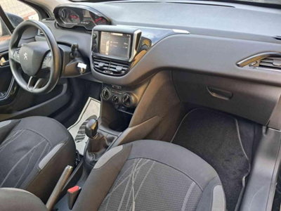 Peugeot 208 VTi 82 CV 5 porte Allure (15)