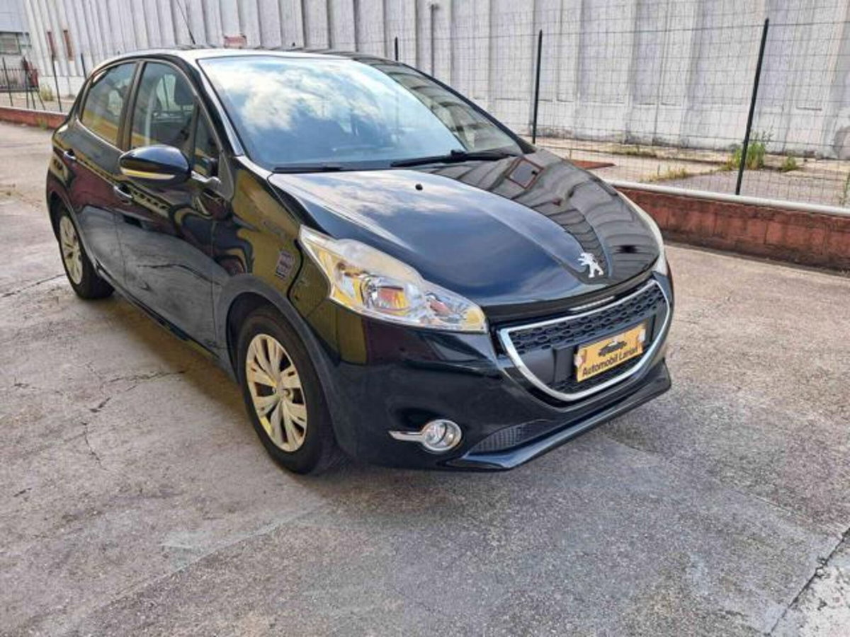 Peugeot 208 VTi 82 CV 5 porte Allure (3)