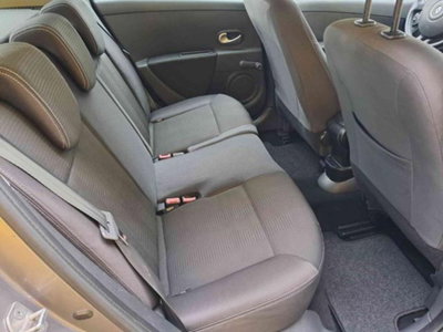 Renault Clio 1.2 16V 5 porte Luxe (18)