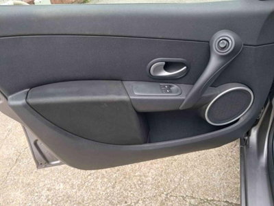Renault Clio 1.2 16V 5 porte Luxe (20)