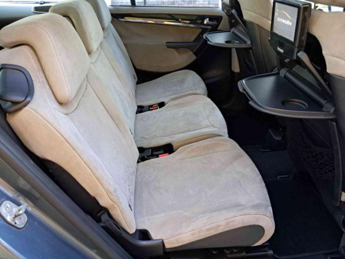 Citroen C4 Gran Picasso 2.0 HDi 138 FAP CMP6 Exclusive Style (12)