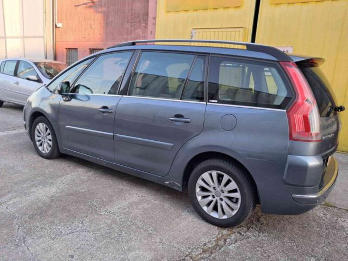 Citroen C4 Gran Picasso 2.0 HDi 138 FAP CMP6 Exclusive Style (3)