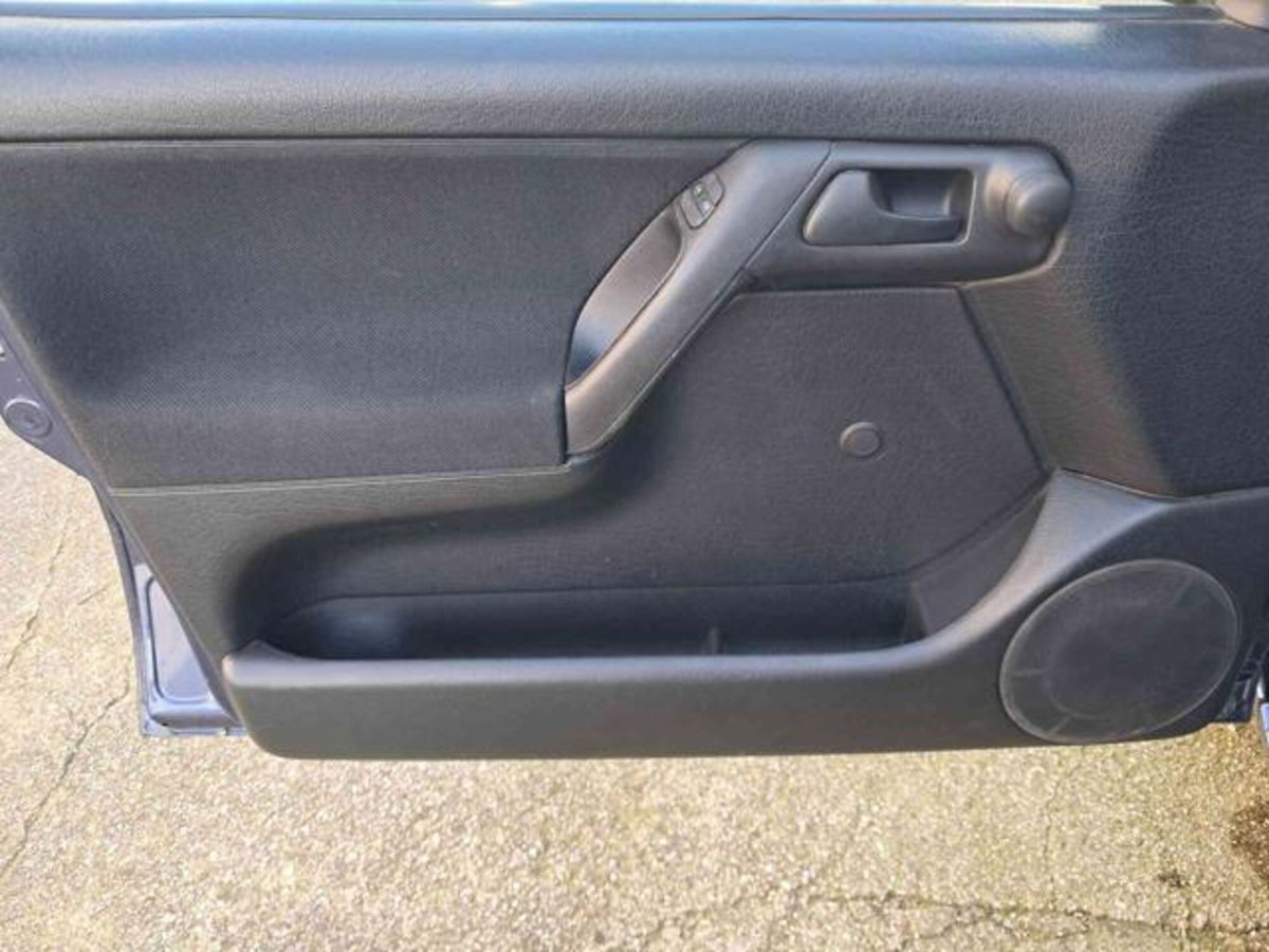 Volkswagen Golf 1.6 cat 5 porte CL (19)