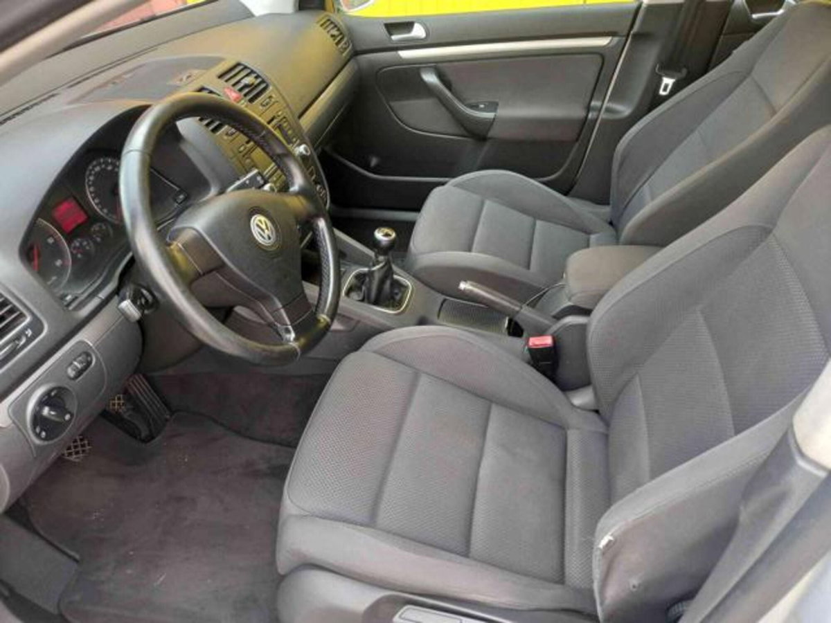 Volkswagen Golf 2.0 16V TDI 4mot. 5p. Sportline (11)