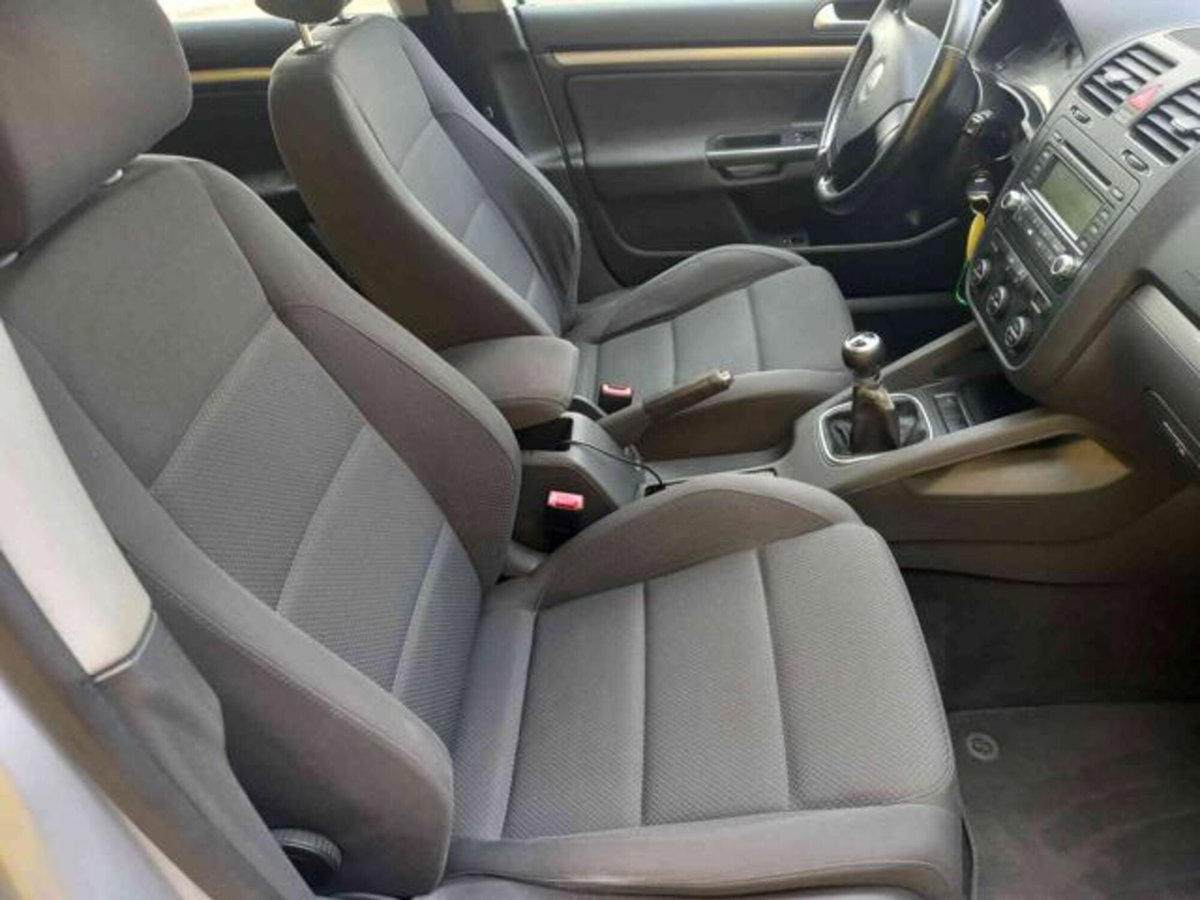 Volkswagen Golf 2.0 16V TDI 4mot. 5p. Sportline (14)