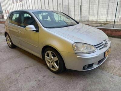Volkswagen Golf 2.0 16V TDI 4mot. 5p. Sportline (7)