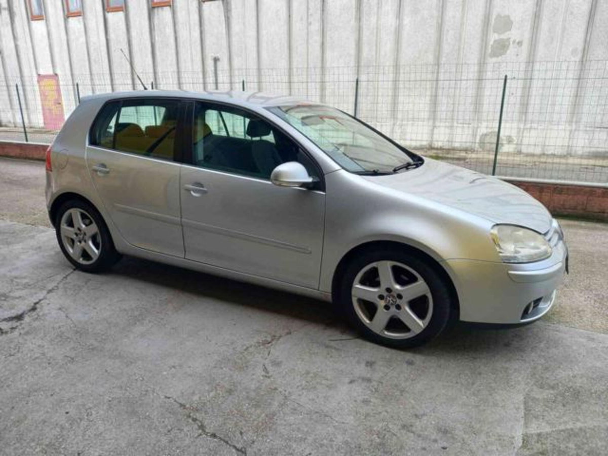 Volkswagen Golf 2.0 16V TDI 4mot. 5p. Sportline (8)