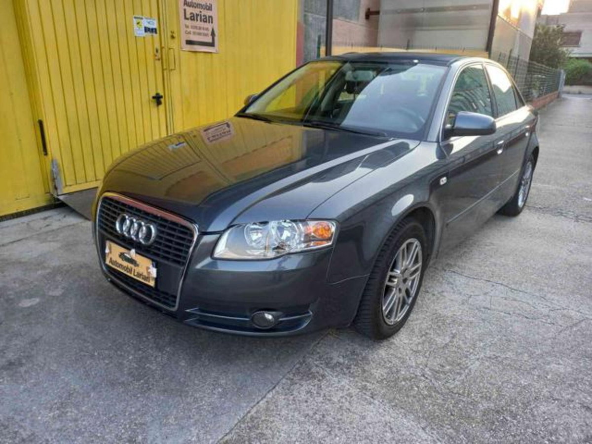Audi A4 2.0 20V Top