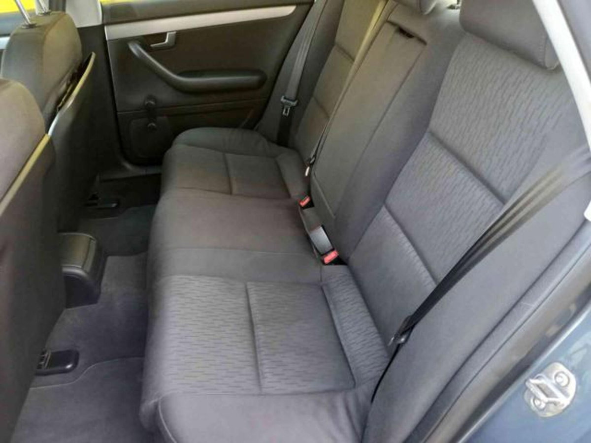 Audi A4 2.0 20V Top (15)