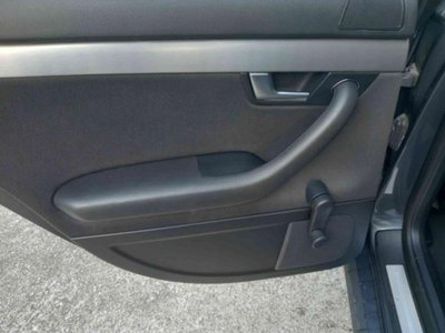 Audi A4 2.0 20V Top (19)