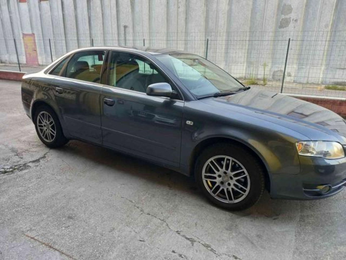 Audi A4 2.0 20V Top (9)