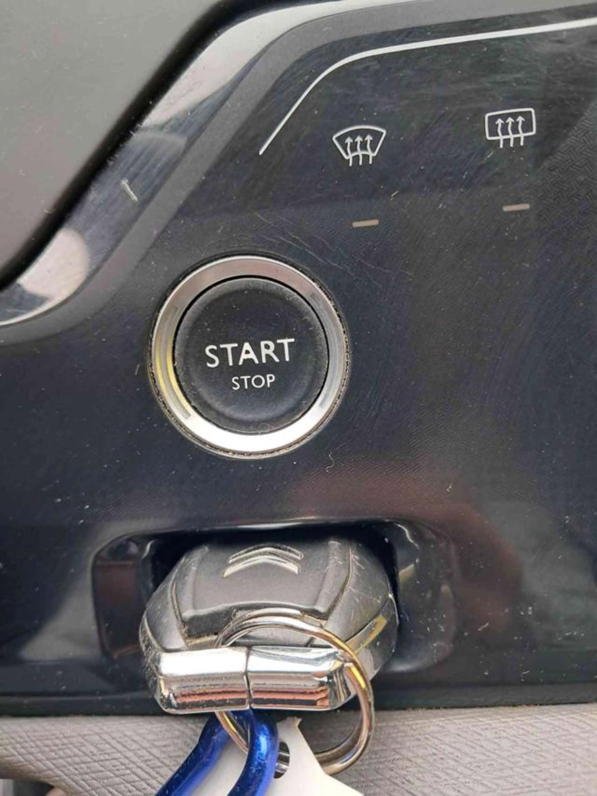 Citroen Grand C4 Picasso BlueHDi 120 S&S Shine (17)