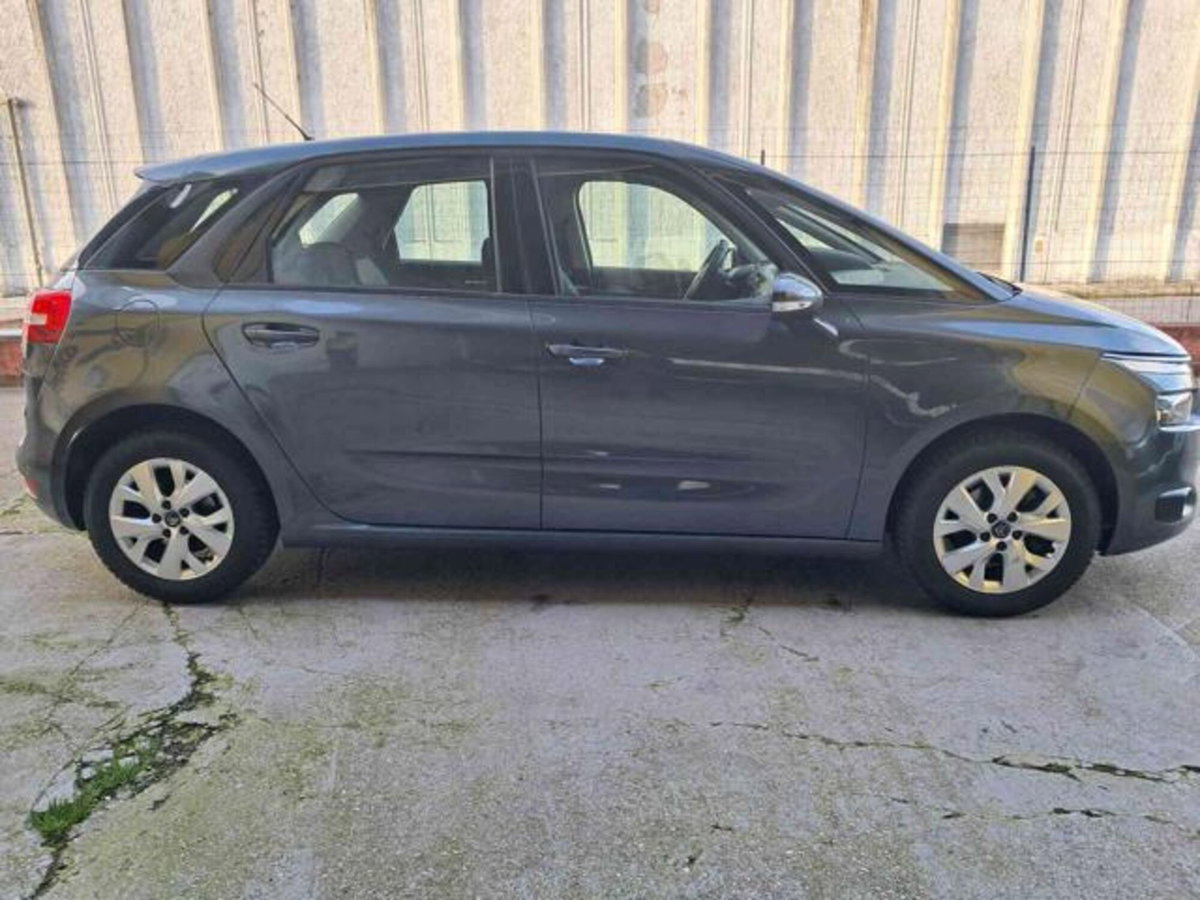 Citroen C4 Picasso 1.6 e-HDi 115 Exclusive (9)
