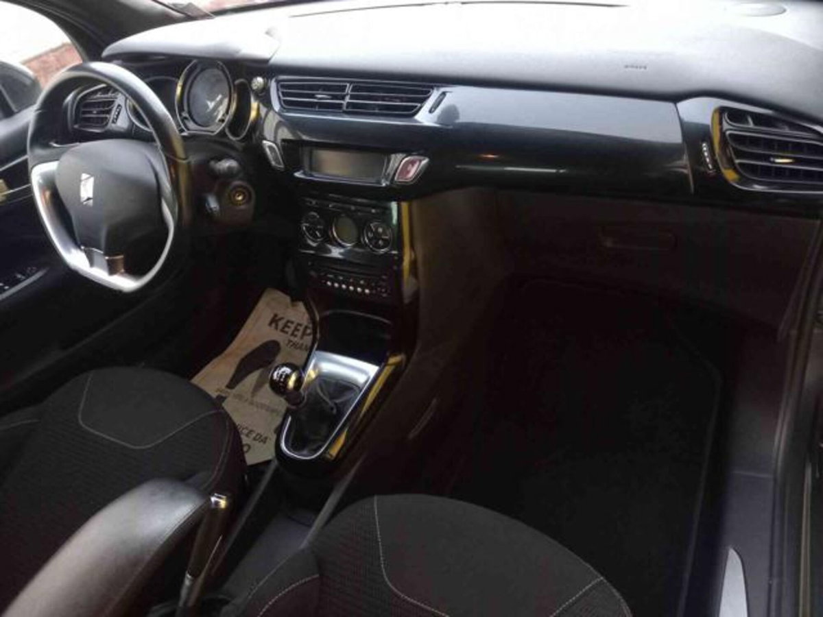 Ds DS 3 Coupé DS 3 1.4 HDi 70 So Chic (12)