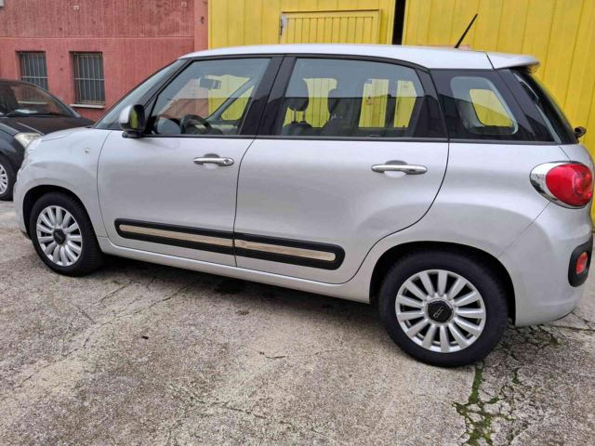 Fiat 500L 1.4 95 CV Lounge (9)