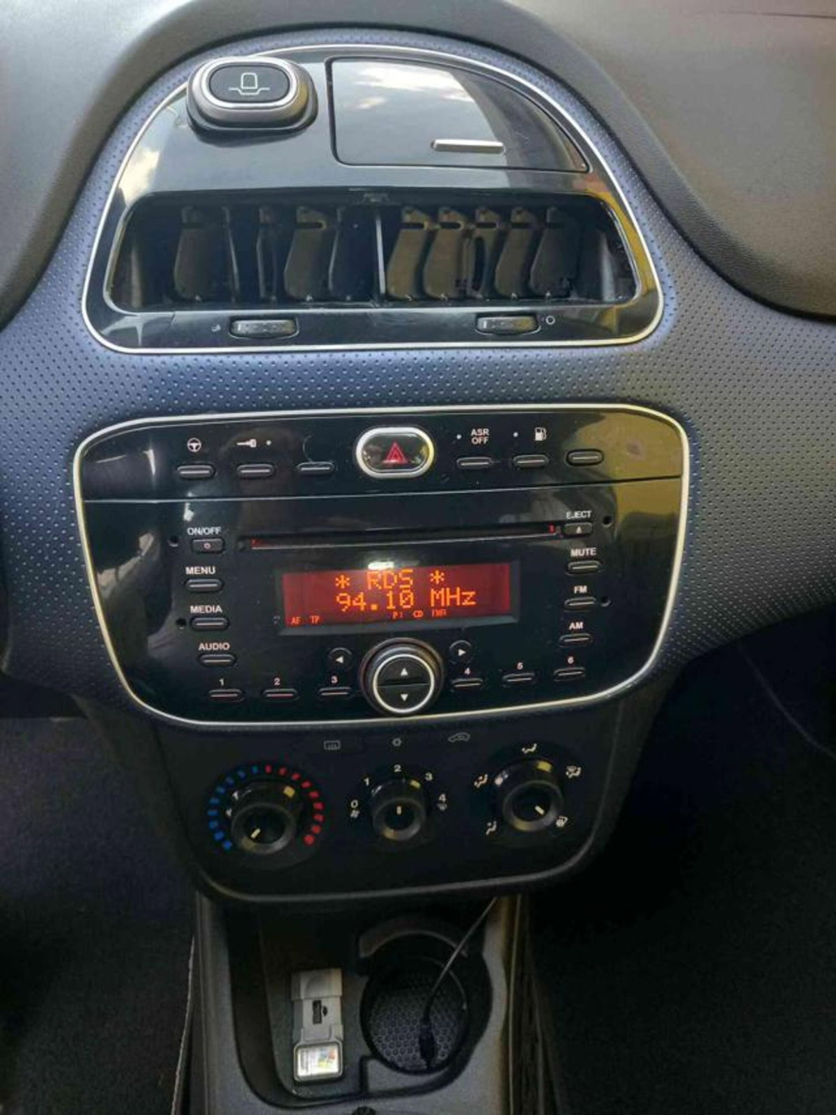 Fiat Punto Evo 1.4 5 porte Emotion Natural Power (14)