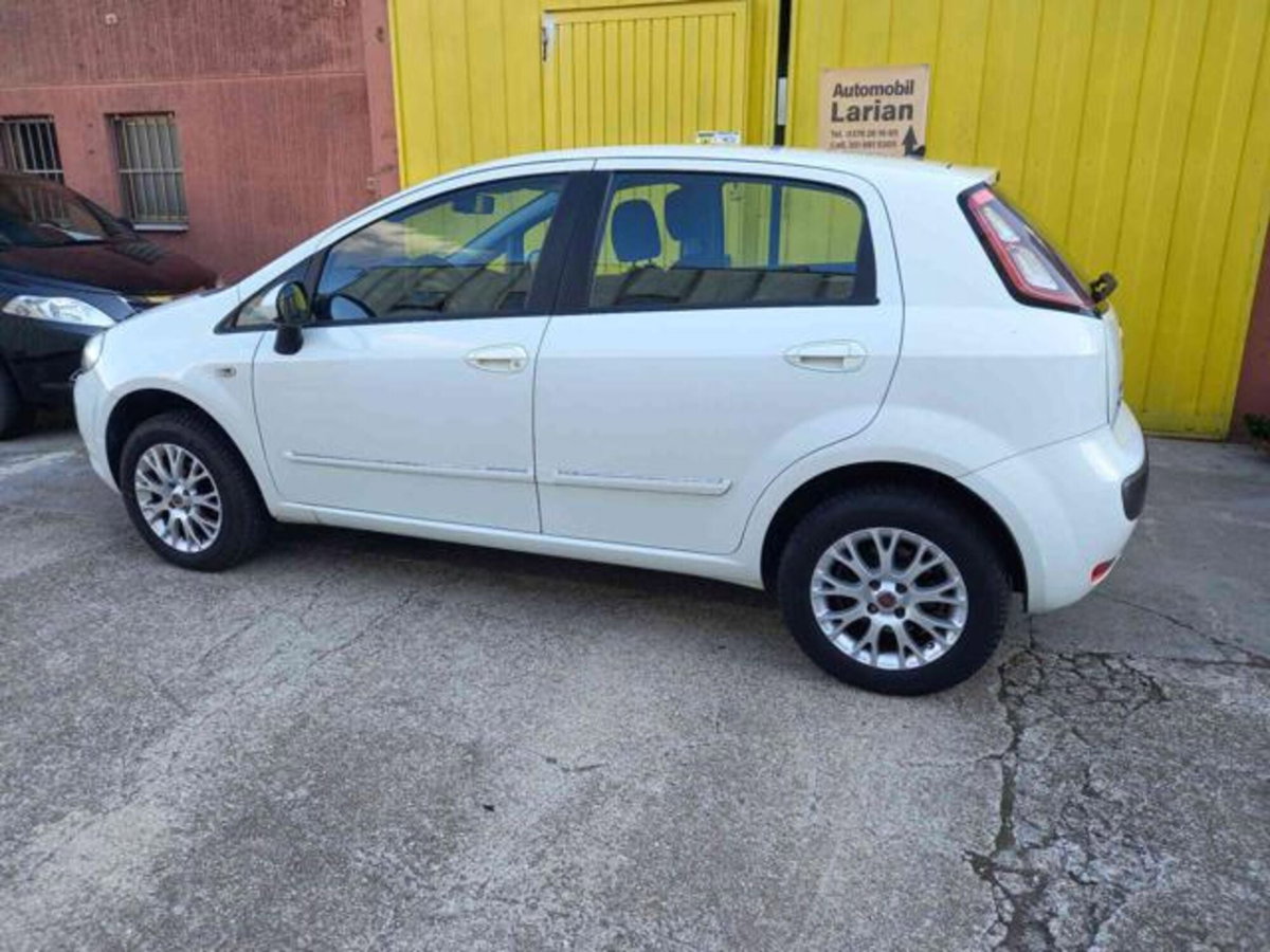 Fiat Punto Evo 1.4 5 porte Emotion Natural Power (5)