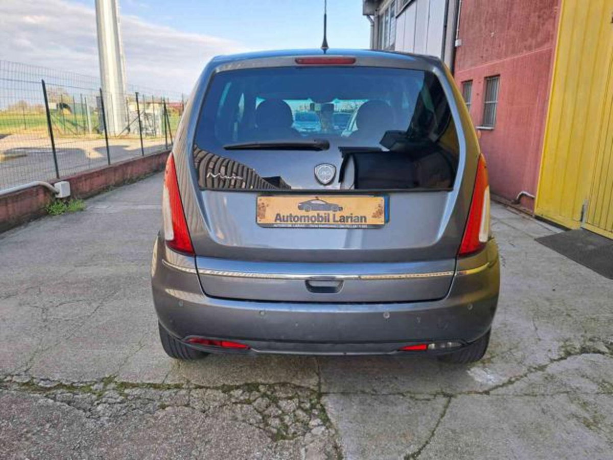Lancia Musa 1.4 16V Diva (6)