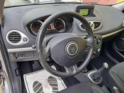 Renault Clio 1.2 16V 5 porte GPL Dynamique (12)