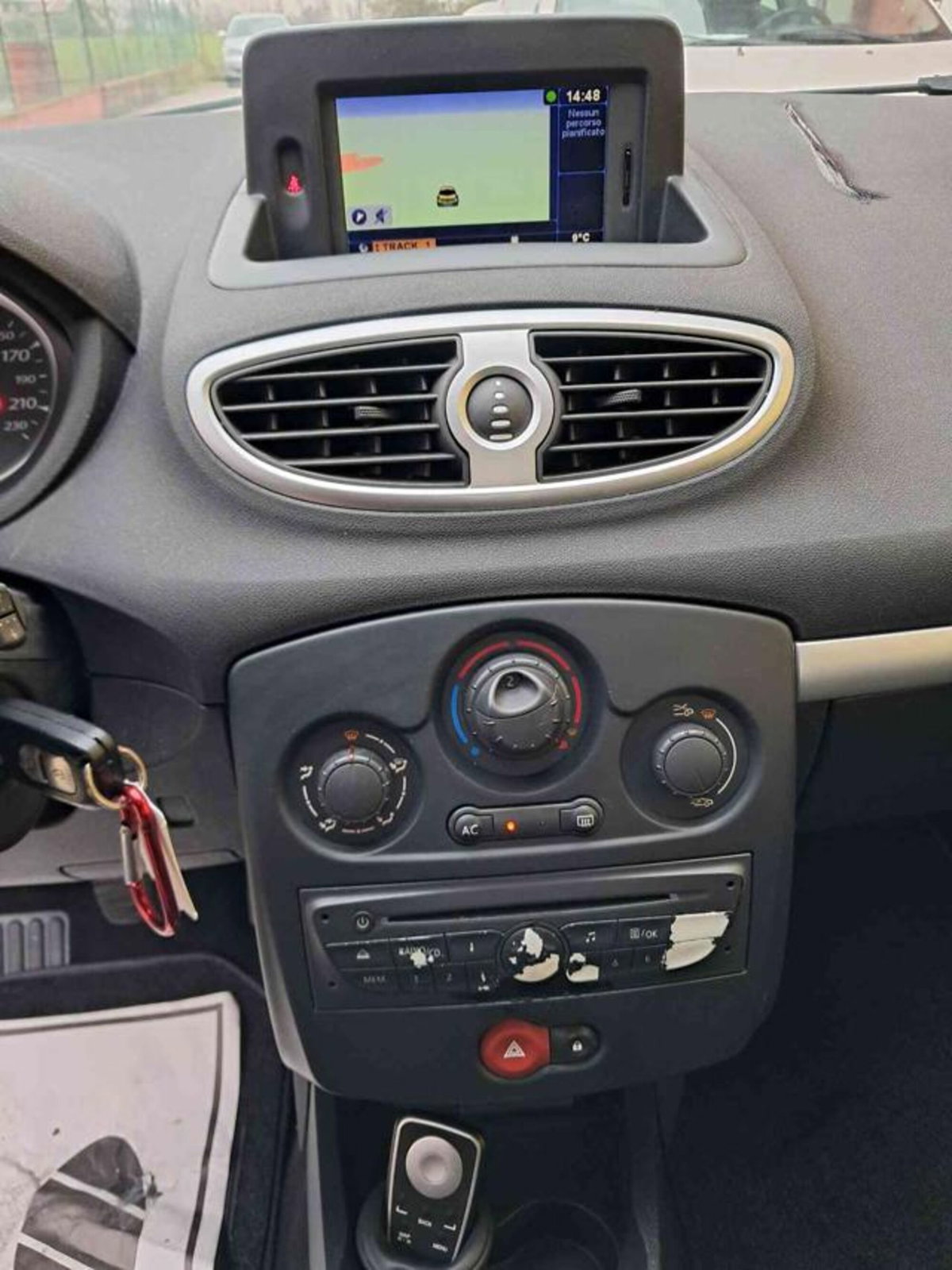 Renault Clio 1.2 16V 5 porte GPL Dynamique (14)