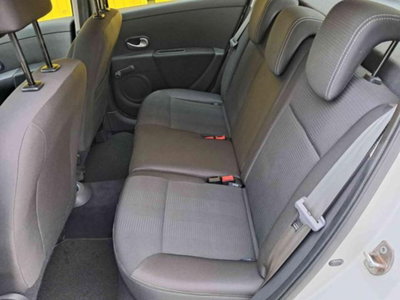 Renault Clio 1.2 16V 5 porte GPL Dynamique (18)