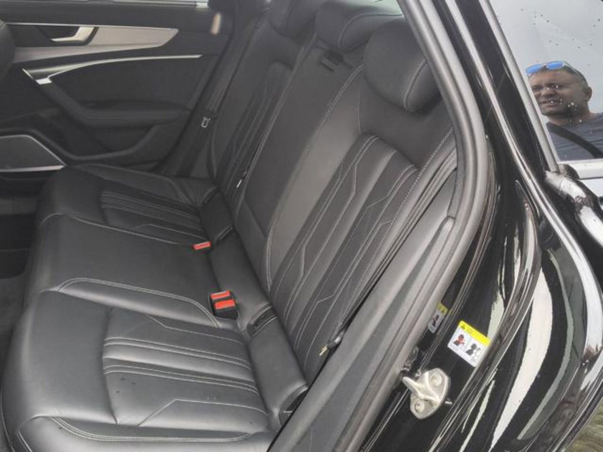 Audi A6 55 3.0 TFSI quattro ultra S tronic Business Design (15)
