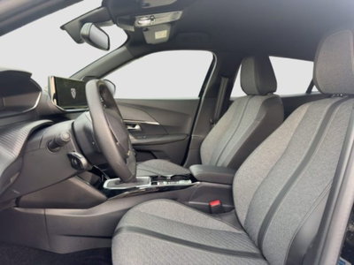 Peugeot 2008 PureTech 100 S&S Allure (9)