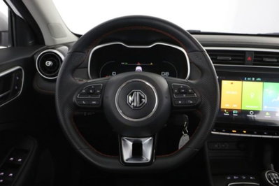 Mg ZS ZS 1.5 Luxury (5)