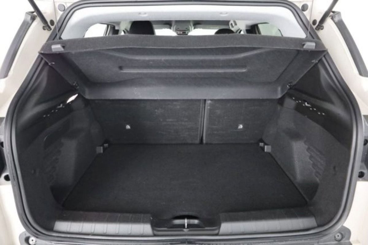 Jeep Avenger 1.2 turbo Summit fwd 100cv (6)