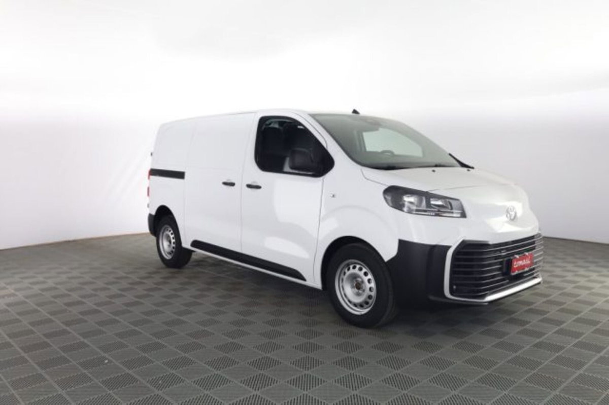 Toyota Proace 2.2d 180cv S&S 14q L1 S Comfort auto (2)