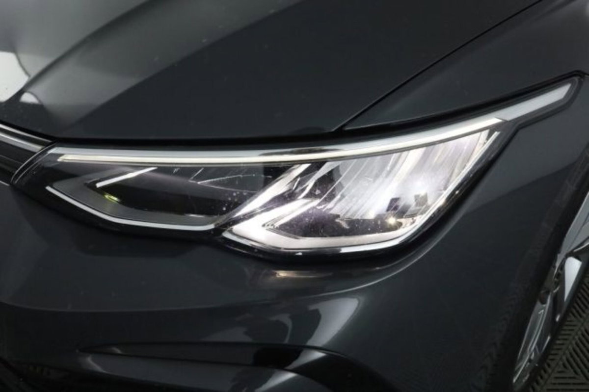 Volkswagen Golf Variant 1.5 eTSI 150 CV EVO ACT DSG R-Line (9)