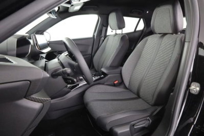 Peugeot 2008 PureTech 100 S&S Allure (3)