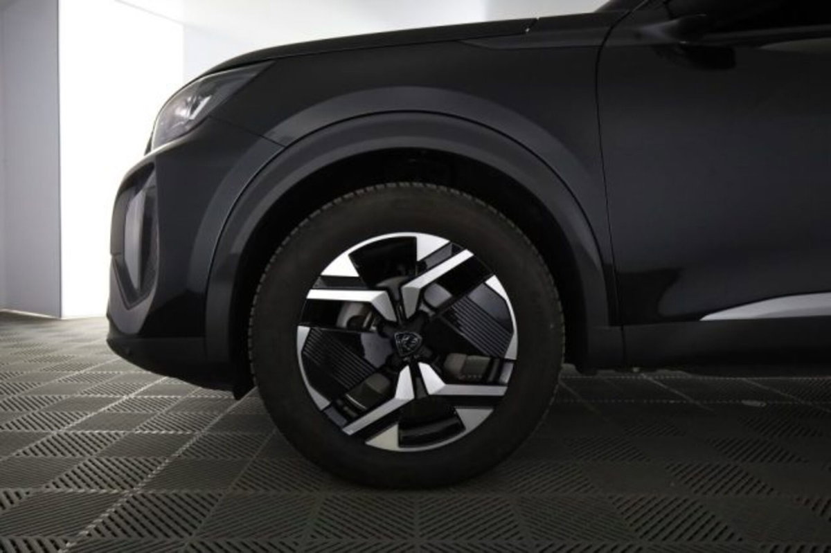 Peugeot 2008 PureTech 100 S&S Allure (9)