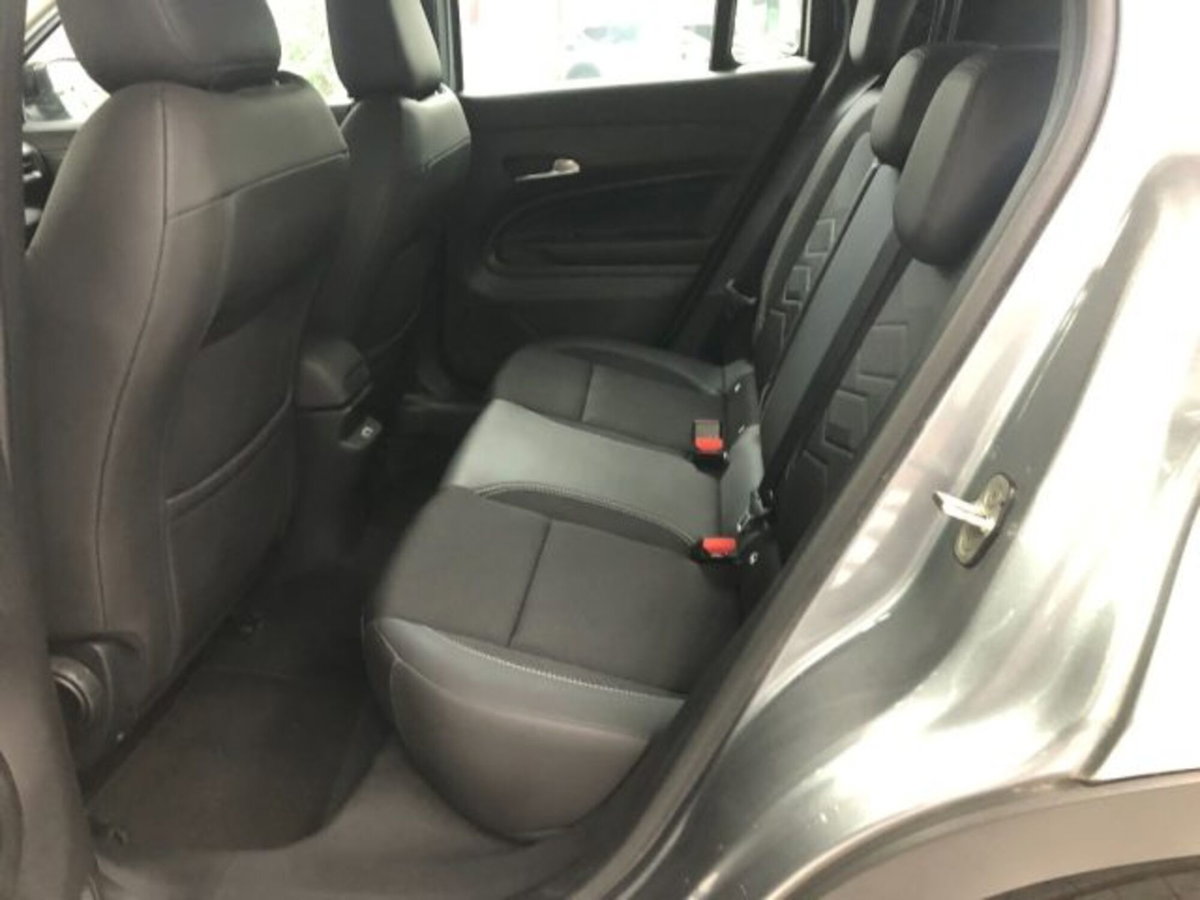 Jeep Avenger 1.2 turbo Altitude fwd 100cv (10)