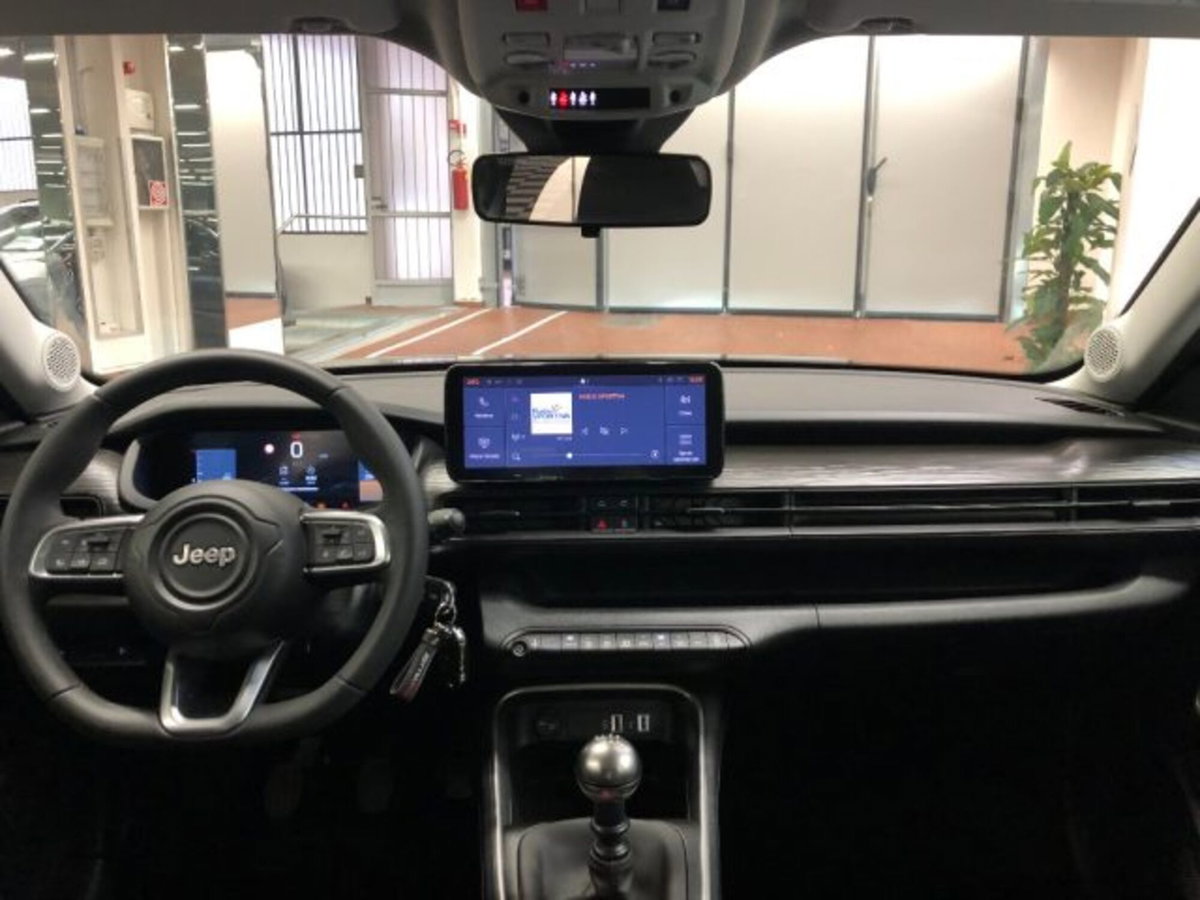 Jeep Avenger 1.2 turbo Altitude fwd 100cv (12)