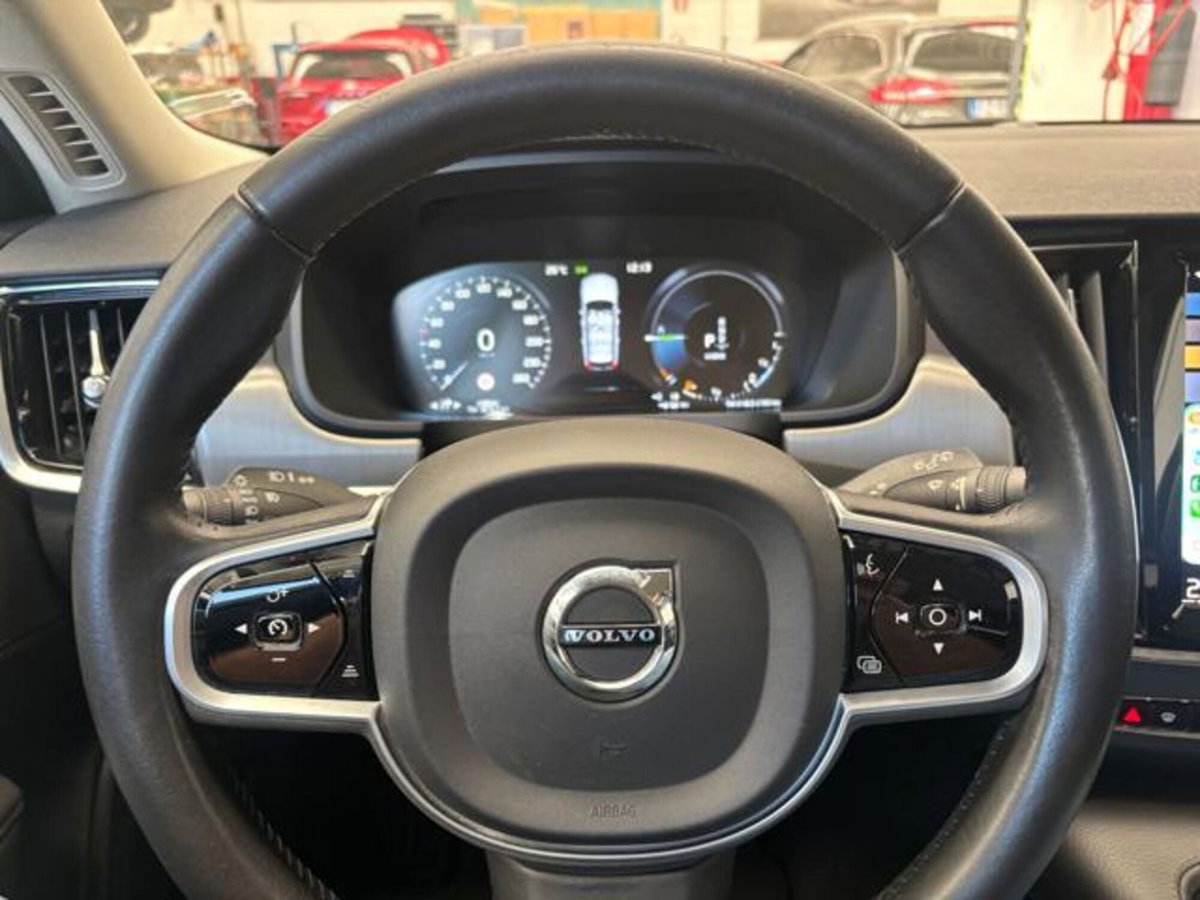 Volvo V90 T8 Recharge AWD Plug-in Hybrid R-design (11)