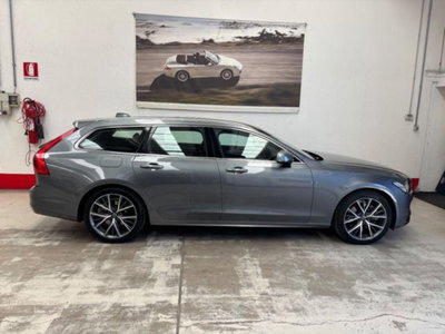 Volvo V90 T8 Recharge AWD Plug-in Hybrid R-design (2)