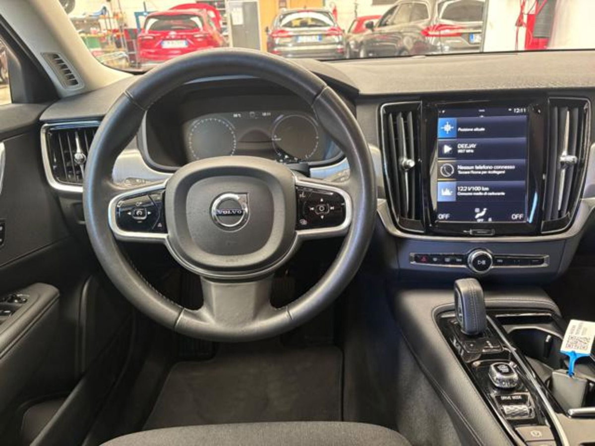 Volvo V90 T8 Recharge AWD Plug-in Hybrid R-design (9)